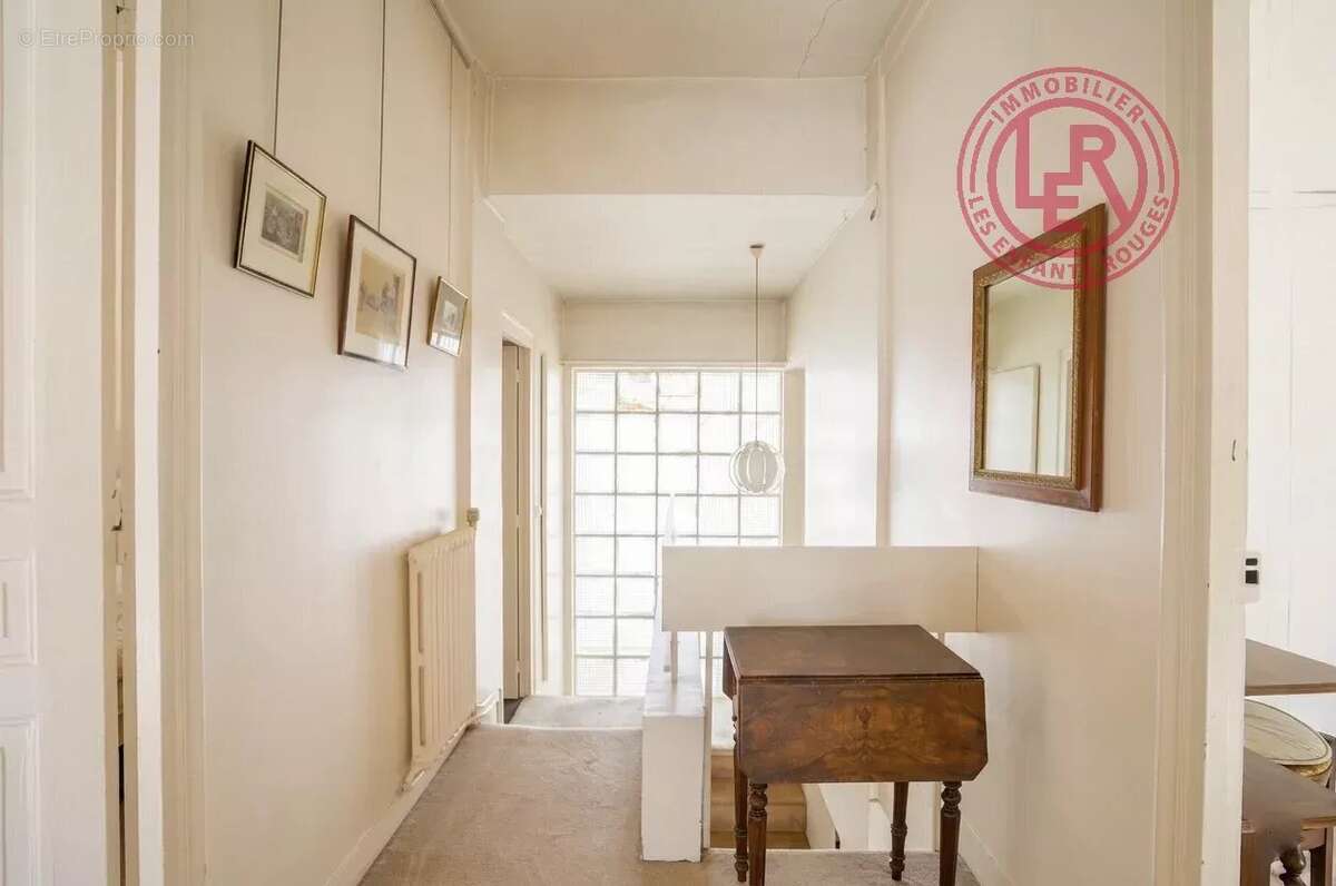 Maison à PARIS-14E