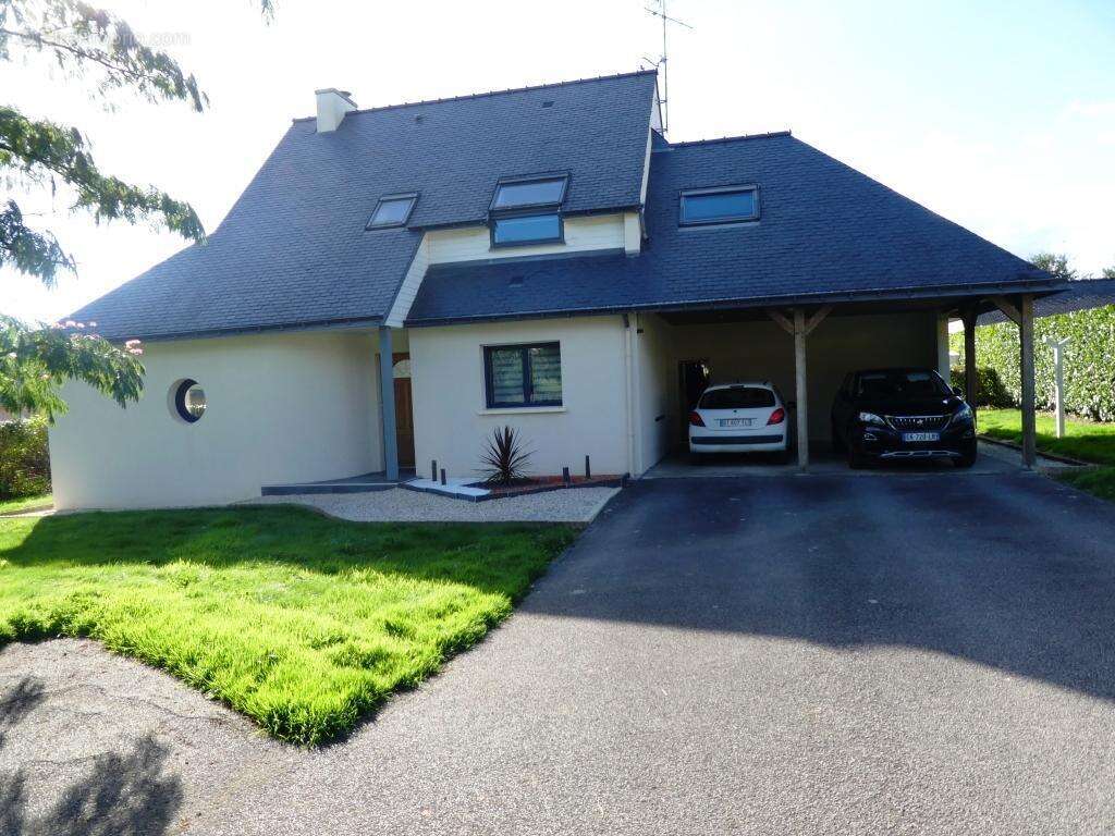 Maison à LOCMALO