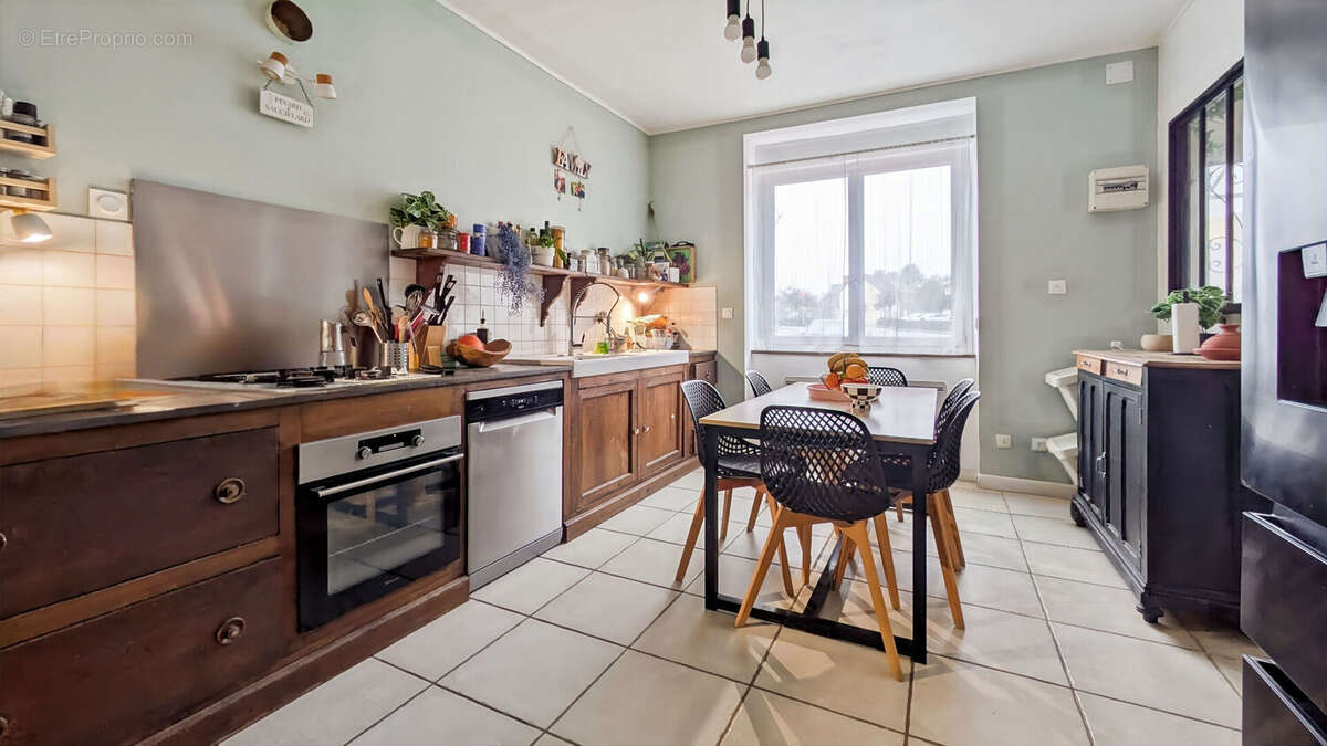 Maison à LA CHAPELLE-AUX-FILTZMEENS