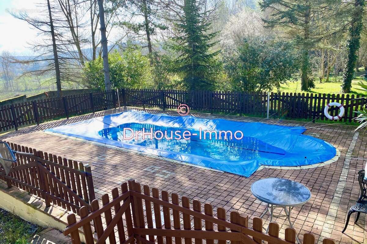 Maison 203 m² à Saint-Martin-De-Villereglan  - photo 33