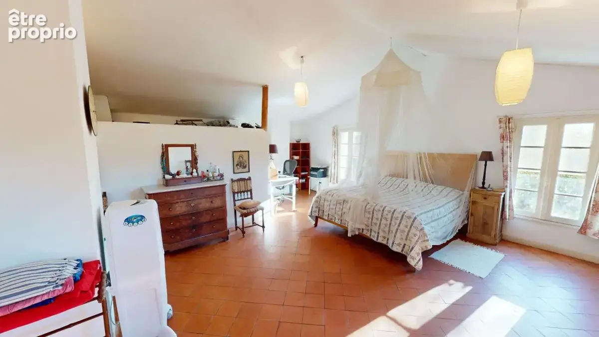 LE MUY: Demeure de prestige en pierre ? Une propriété de caractère au coeur de la Provence varoise - photo 14