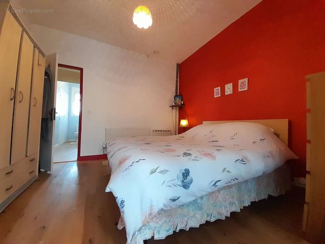 Jolie maison de village de 3 chambres avec piscine et garage - photo 8