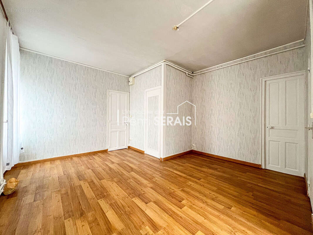 Maison à CARROUGES