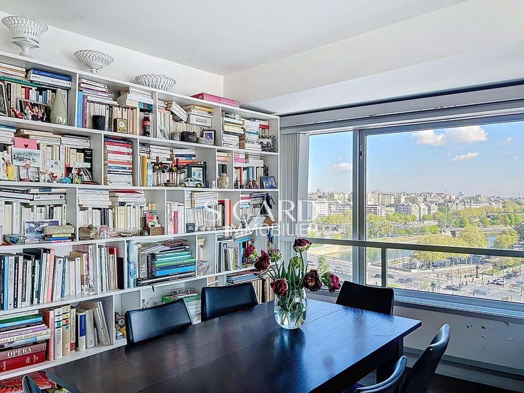 Photo 3 - Appartement à PARIS-15E