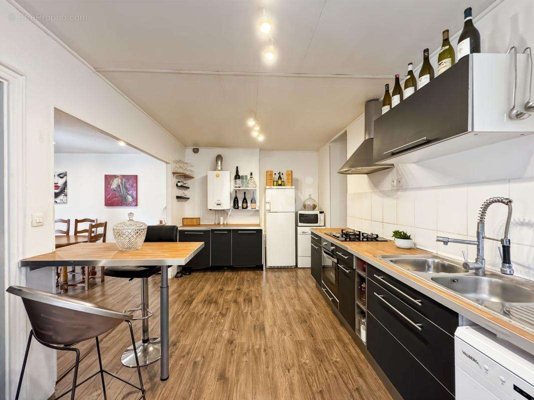 Appartement À Vendre - 4 chambres - Centre-ville - photo 9