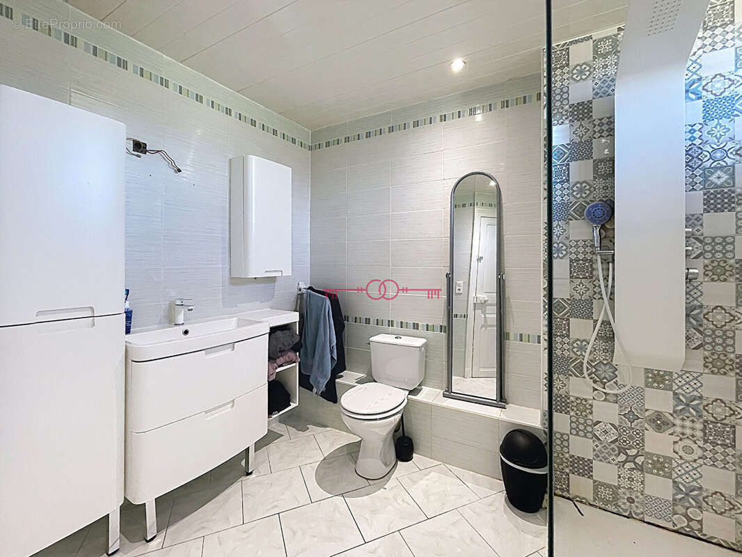 Coup de coeur - Maison de charme, 3 chambres, terrain arboré 1700 m2 et dépendances - photo 9