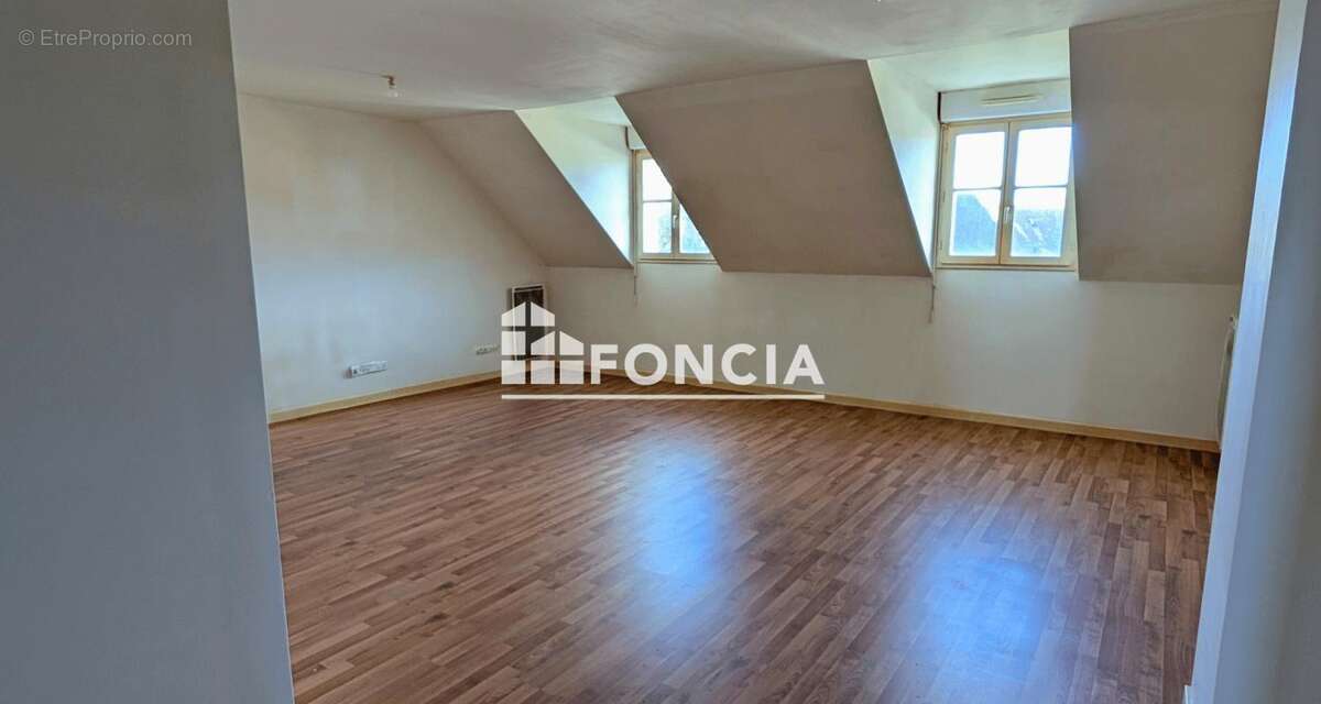 Appartement à HOUDAN