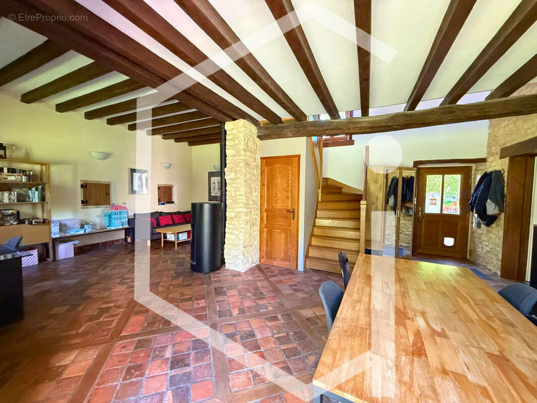 Maison à COSNE-COURS-SUR-LOIRE