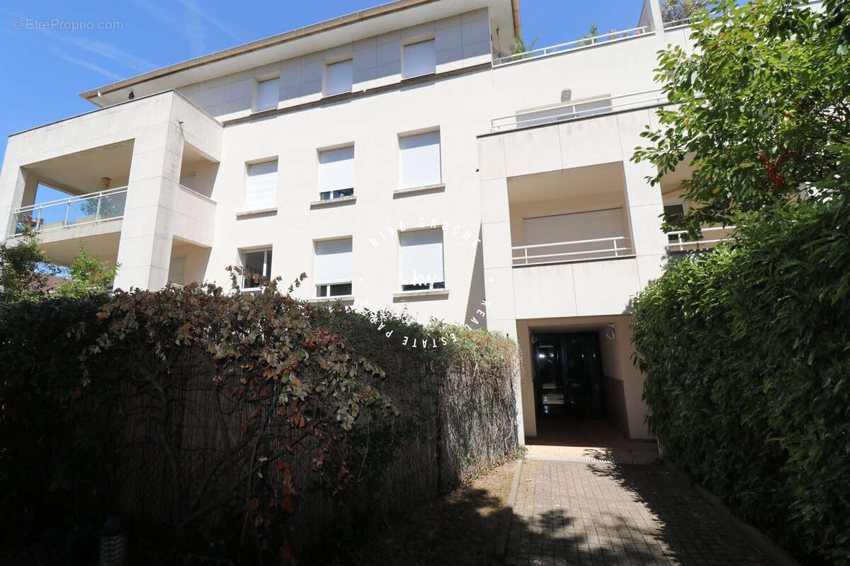 Appartement 76 m² à Clamart  - photo 3