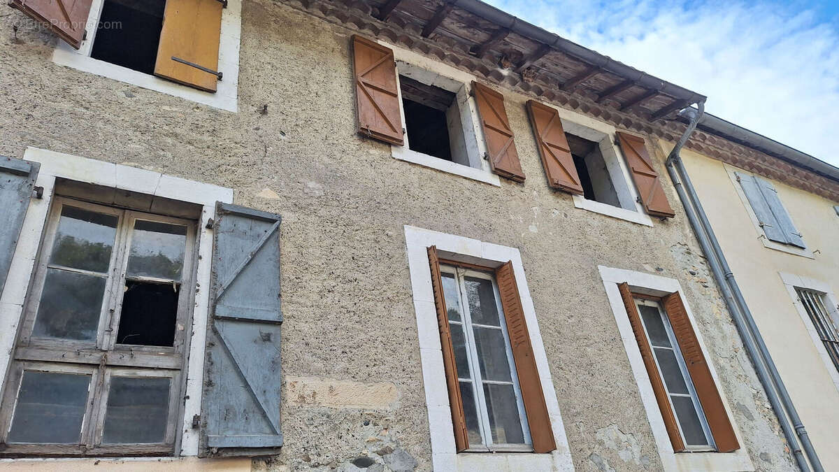 Appartement à SAINT-MARTORY