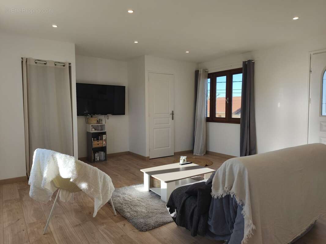 Maison à SAINT-DIDIER-D'AUSSIAT