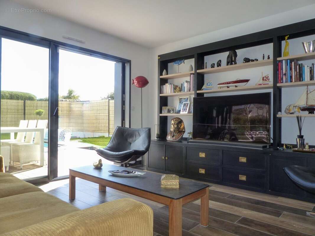 Maison à LOCMARIAQUER