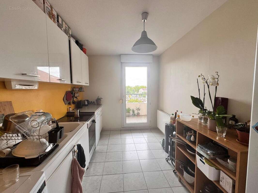   - Appartement à LYON-7E