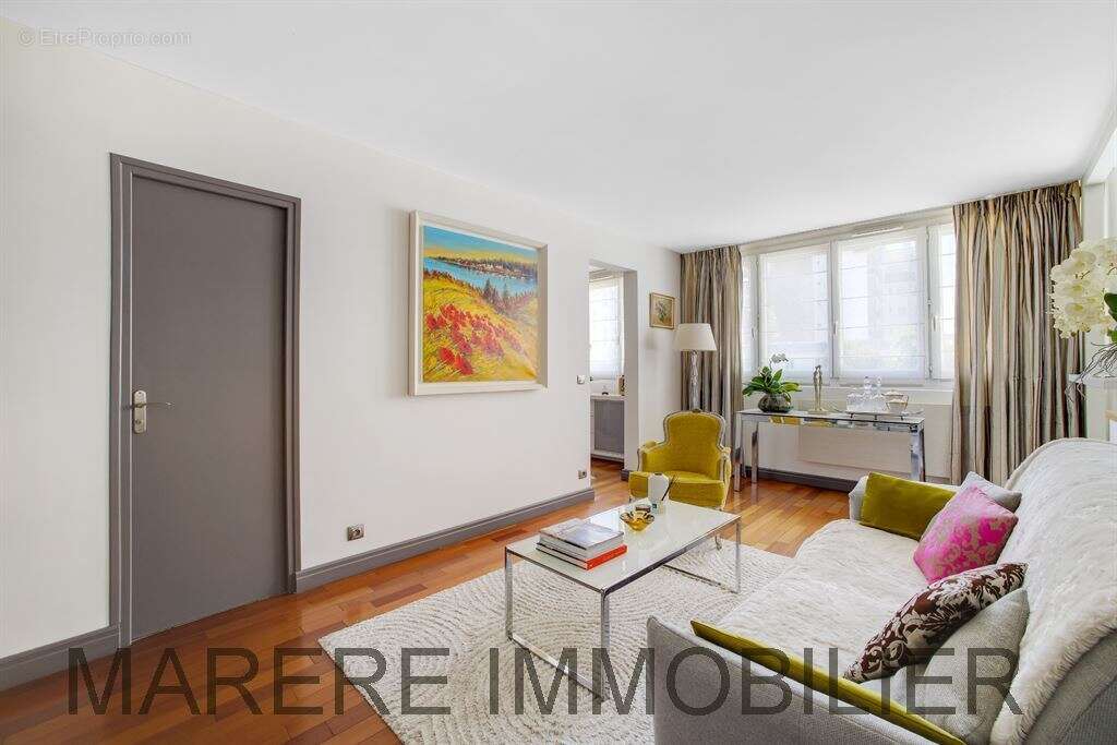 Appartement F2 Père Lachaise, 5ème étage, très lumineux, à rafraichir - photo 5