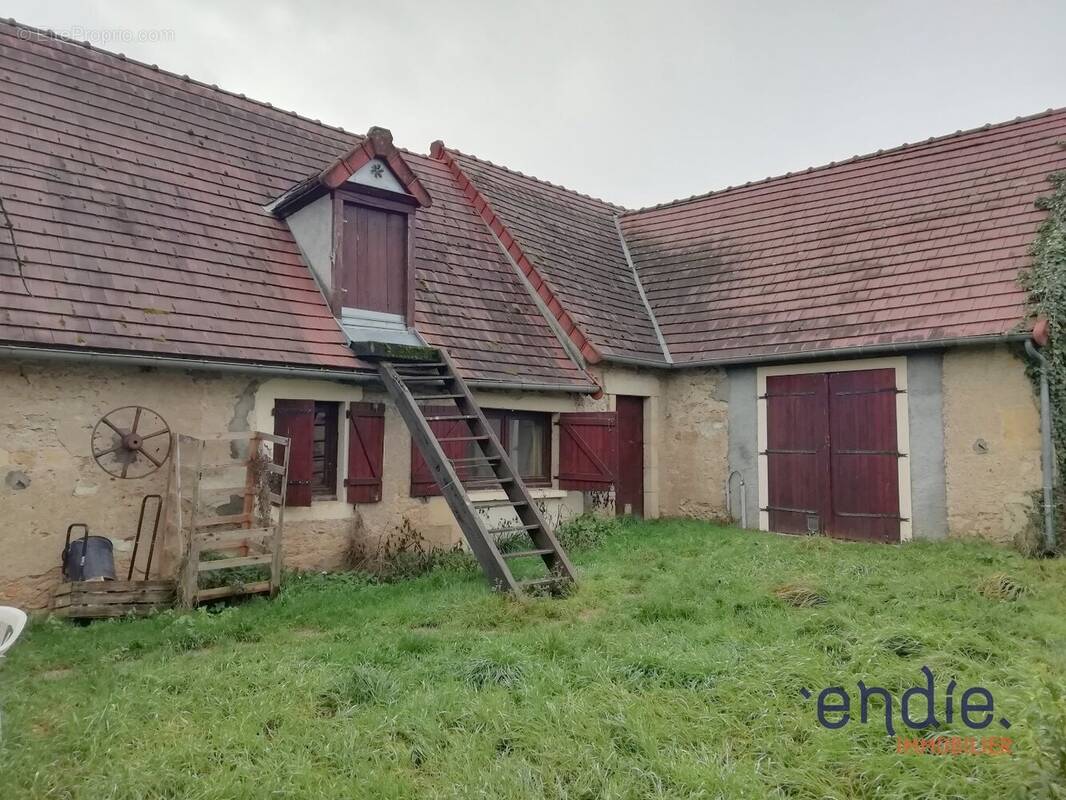 Maison à MORNAY-SUR-ALLIER
