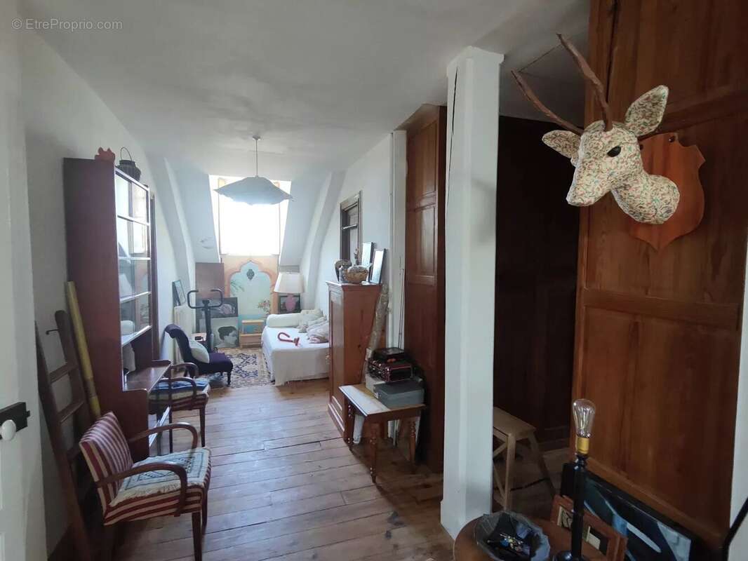 Maison à POUILLON