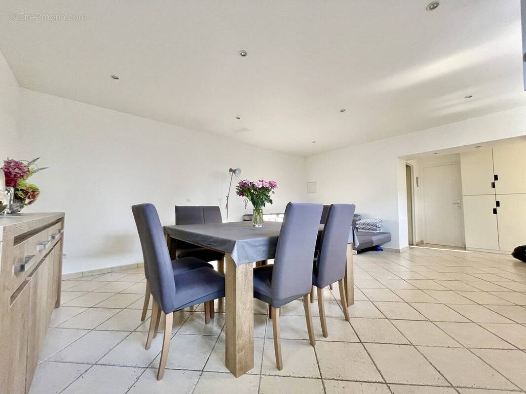 Maison à NEUILLY-SUR-MARNE