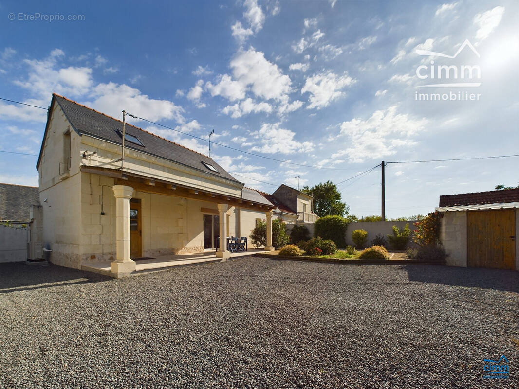 Maison à VILLEBERNIER