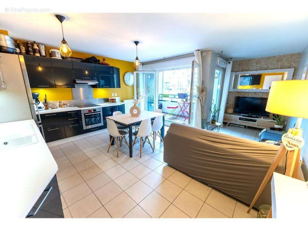 Appartement à COLOMBES