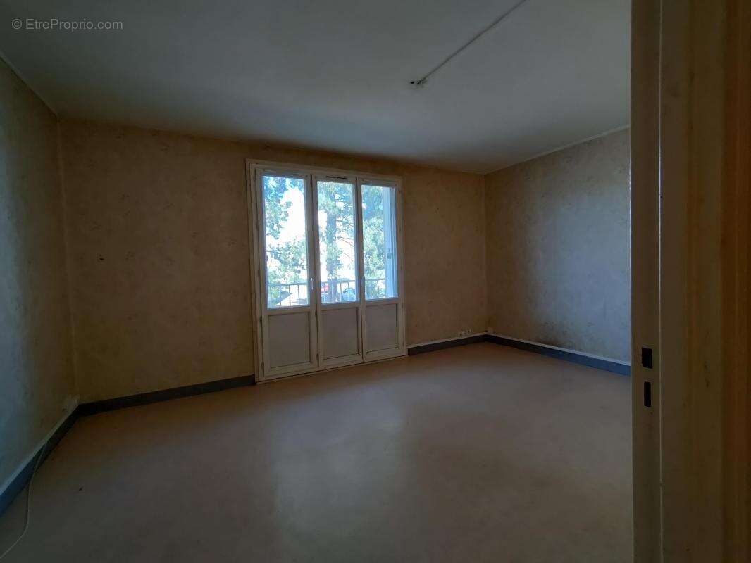 Appartement T3 62m² - Crépy-en-Valois - 3650.2.4.75 - photo 3
