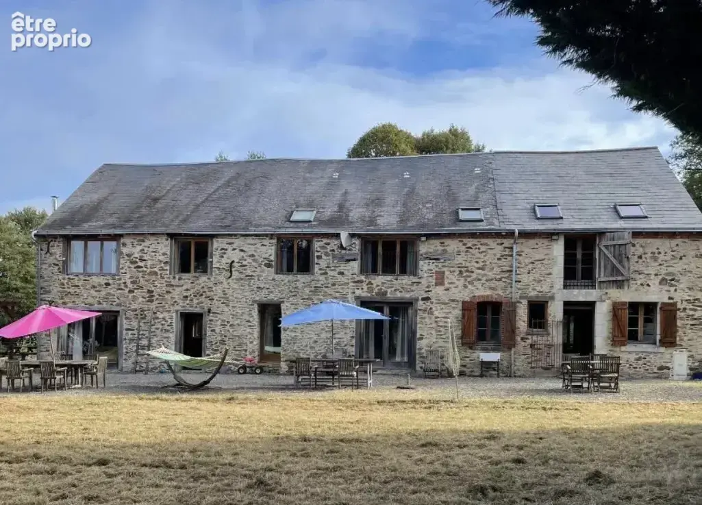 Propriété rénovée avec trois logements, située dans la campagne de l’Indre - photo 31