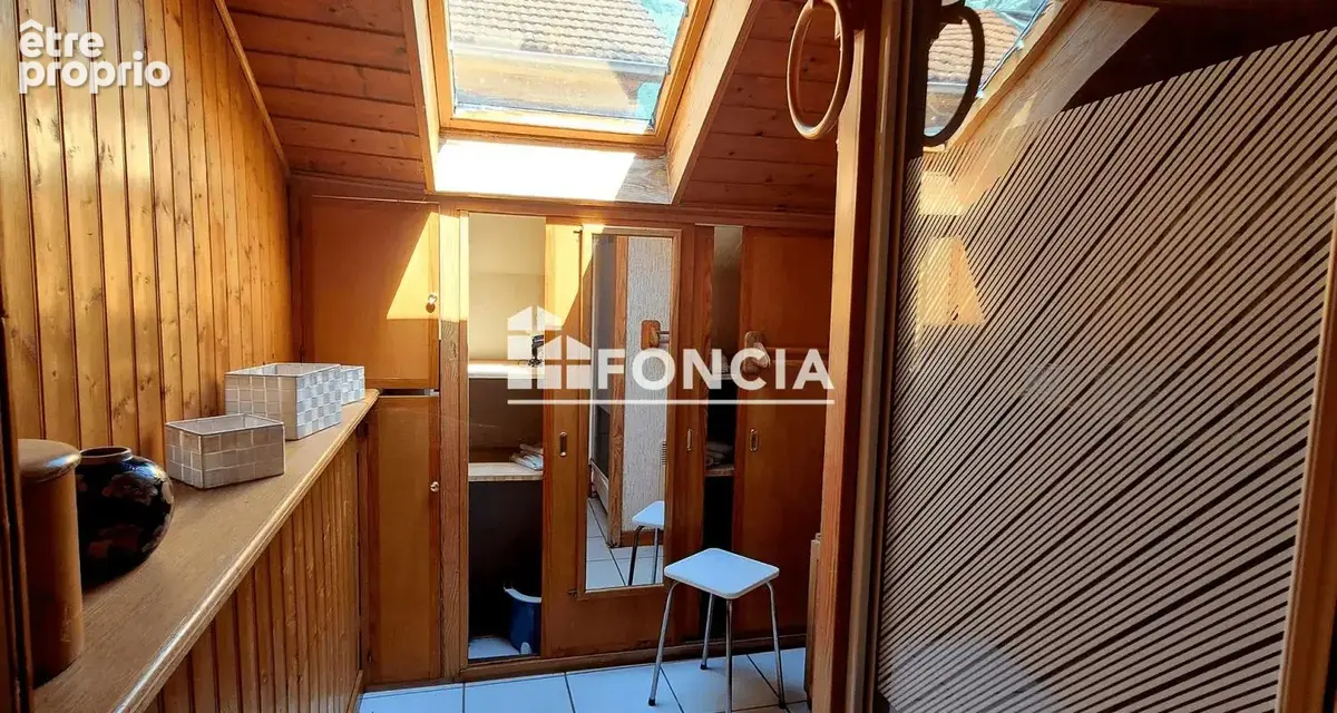 SAINT-PAUL-DE-VARCES – Maison individuelle avec vaste terrain de 3 143 m² et fort potentiel d'évolution - photo 16