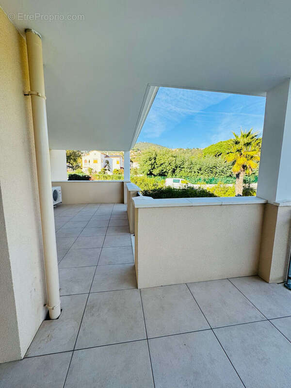 Photo 5 - Appartement à BORMES-LES-MIMOSAS