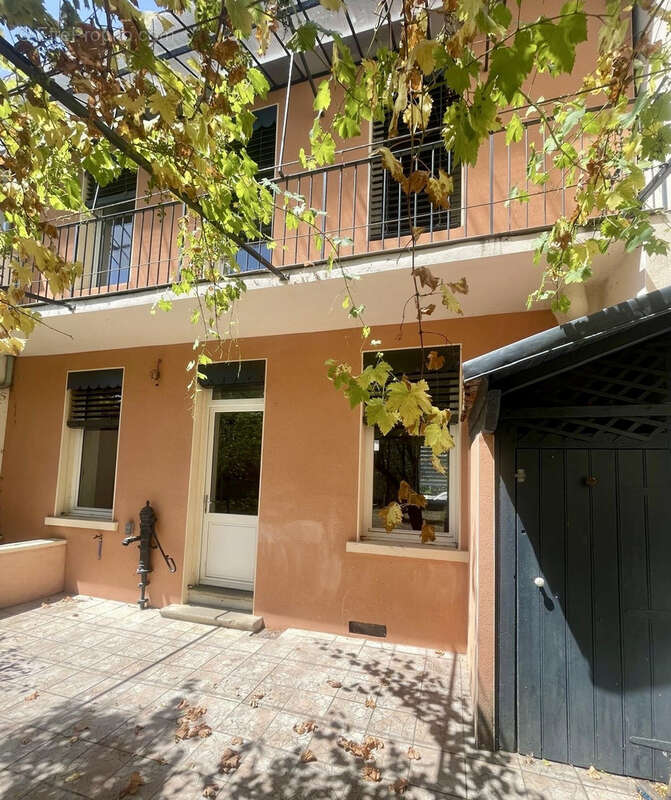 Maison à VILLEURBANNE