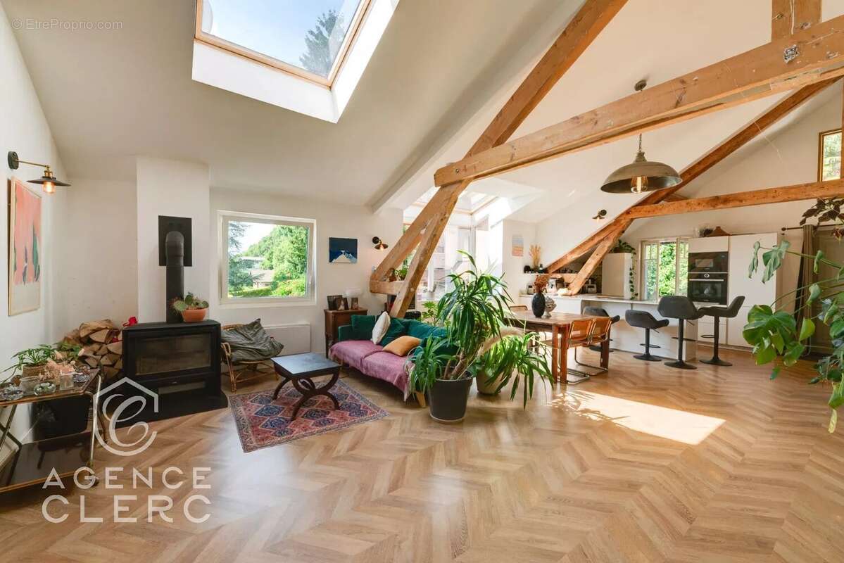 Appartement à VEYRIER-DU-LAC