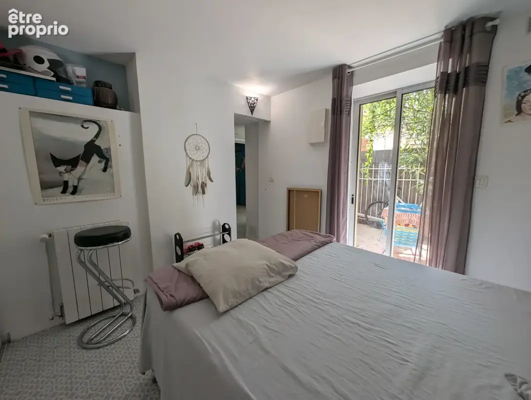 Maison de ville avec terrasse de 25 m2, cour et climatisation — Nîmes Centre / Croix de Fer - photo 16
