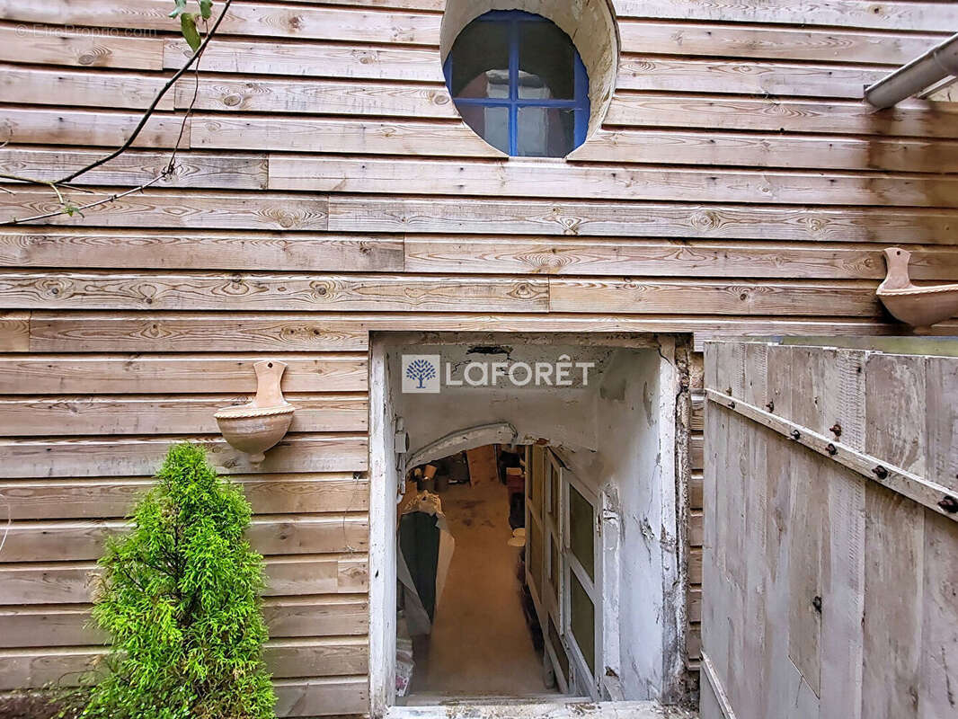 Appartement à LA FERE