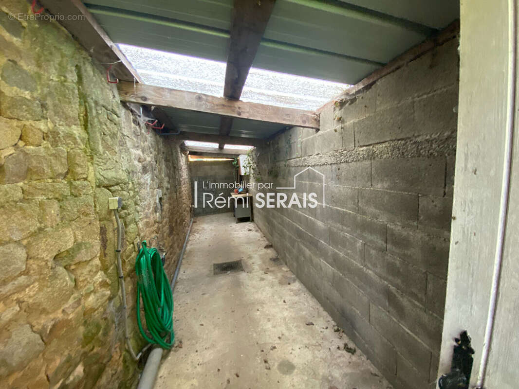 Maison à SAINT-CYR-DU-BAILLEUL