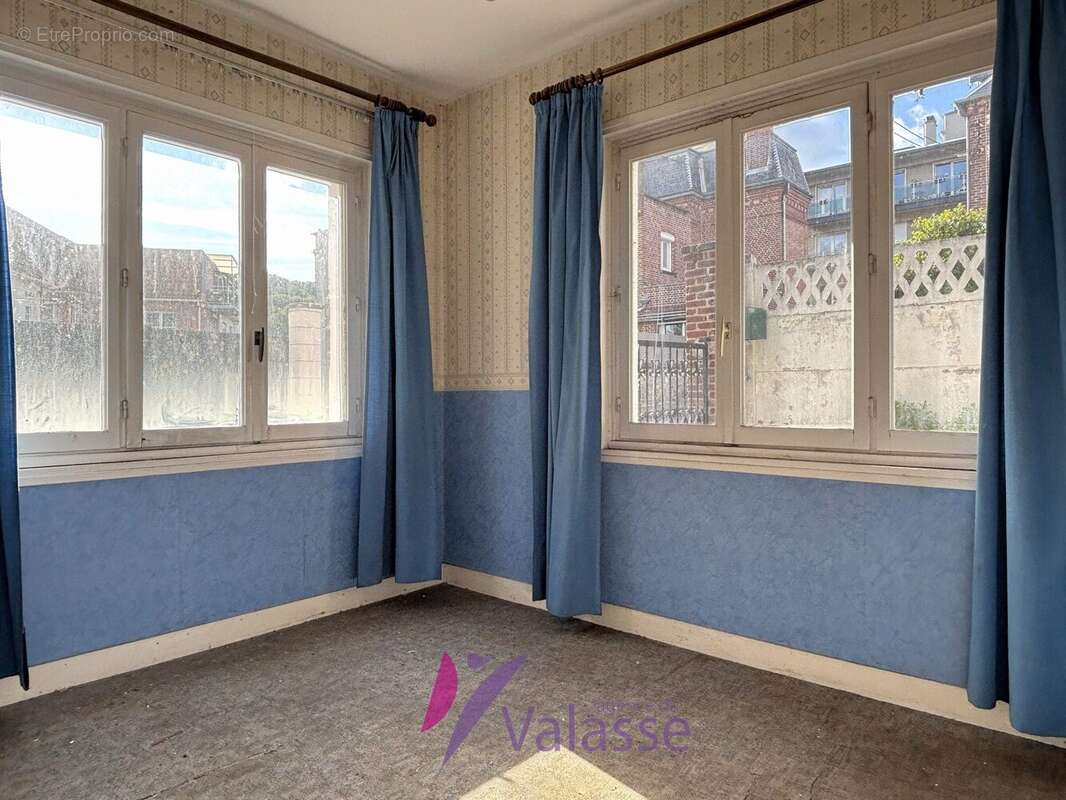 Appartement à LILLEBONNE