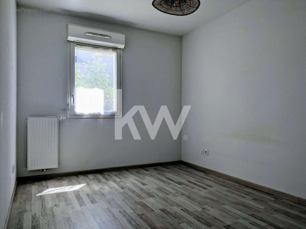 Appartement 41 m² à Saint-Medard-En-Jalles  - photo 8