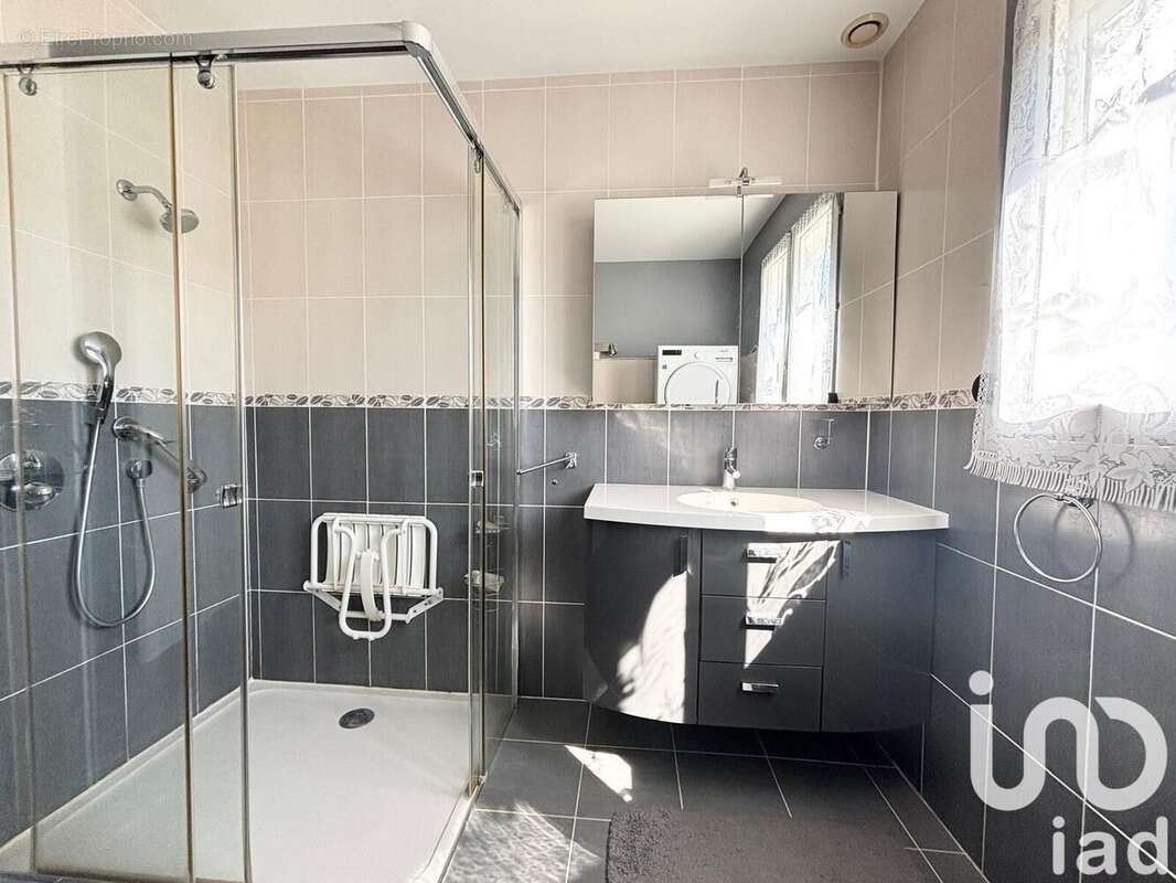 Photo 8 - Maison à LE VAL-D'ESNOMS