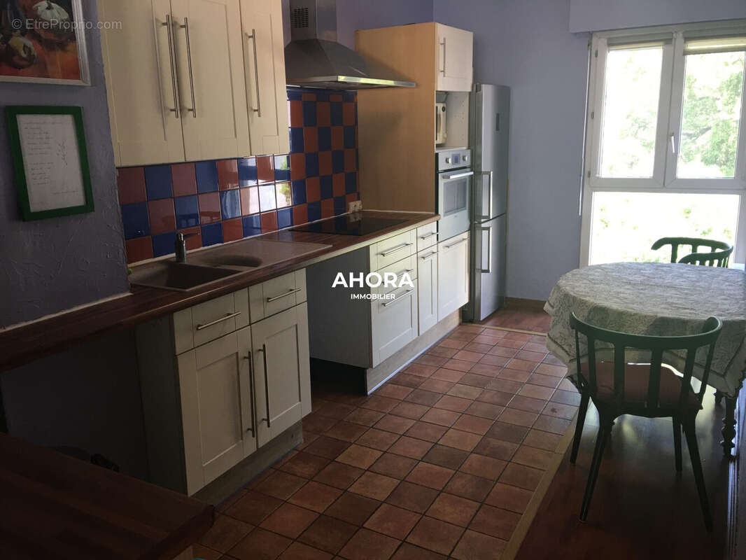 Appartement à MARSEILLE-9E