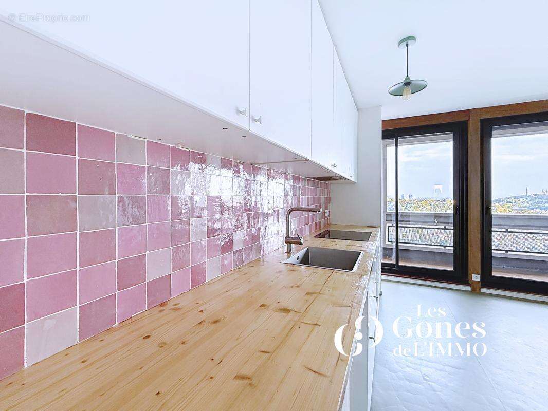 Appartement à LYON-9E