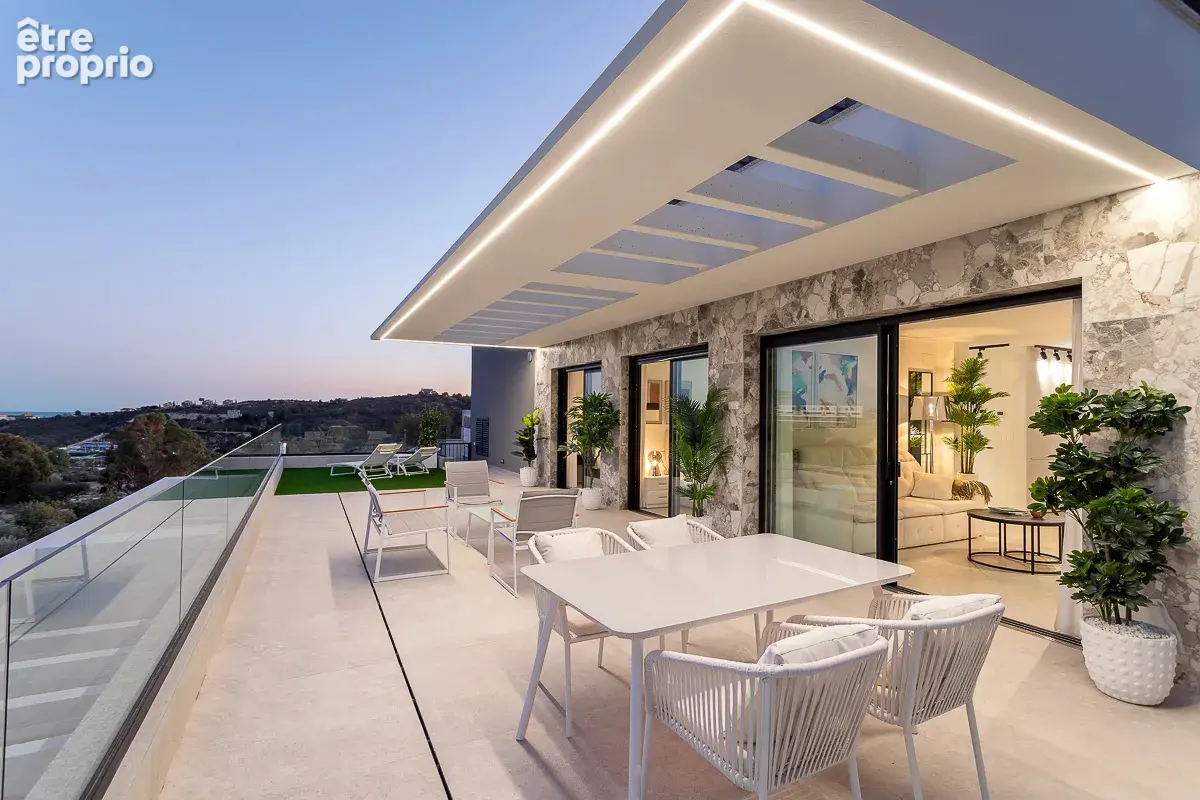 Appartements - 4 pièces  - Terrasses  -  Finestrat - photo 1