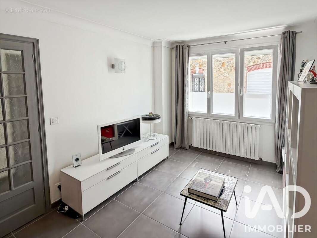 Photo 4