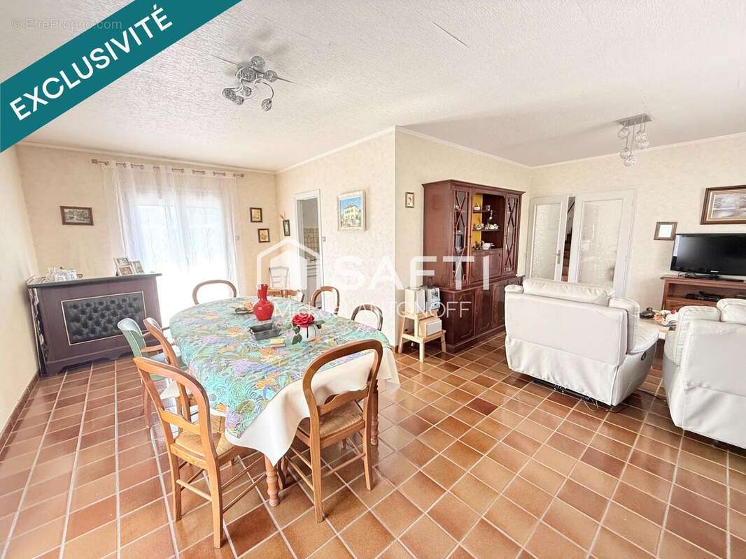 Photo 7 - Maison à COMBRE