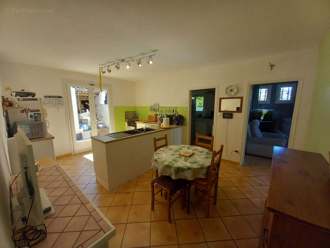 Maison à MONTAYRAL