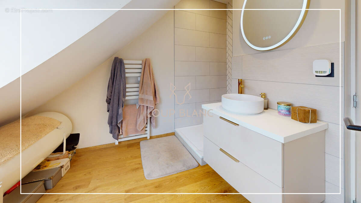 Appartement à HERICOURT