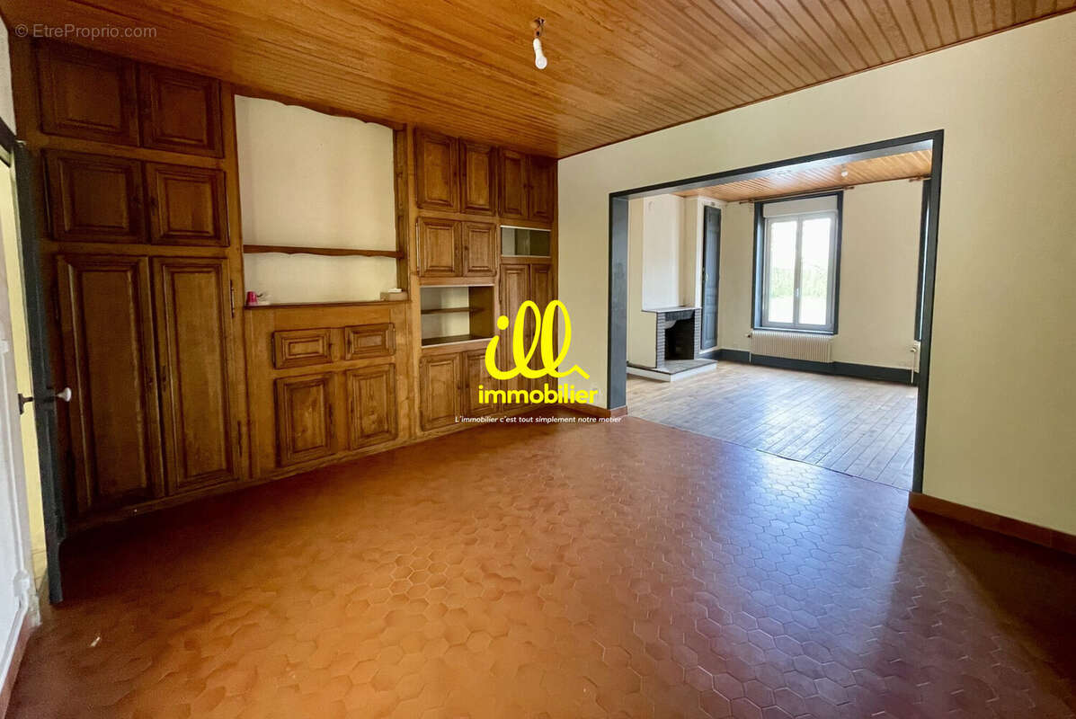Maison 125 m² à Charleville-Mezieres  - photo 3