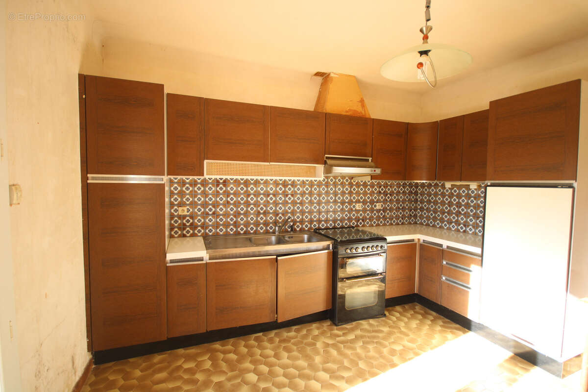 Maison à LAROQUE-D&#039;OLMES