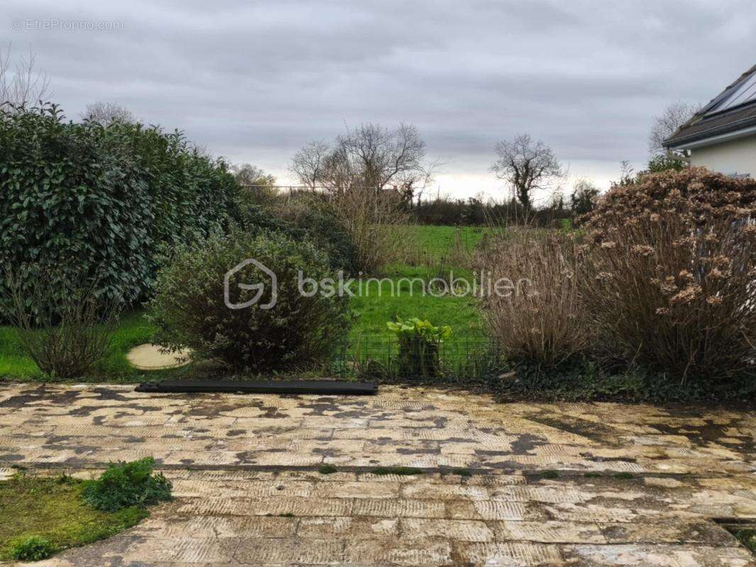 Maison à PICAUVILLE