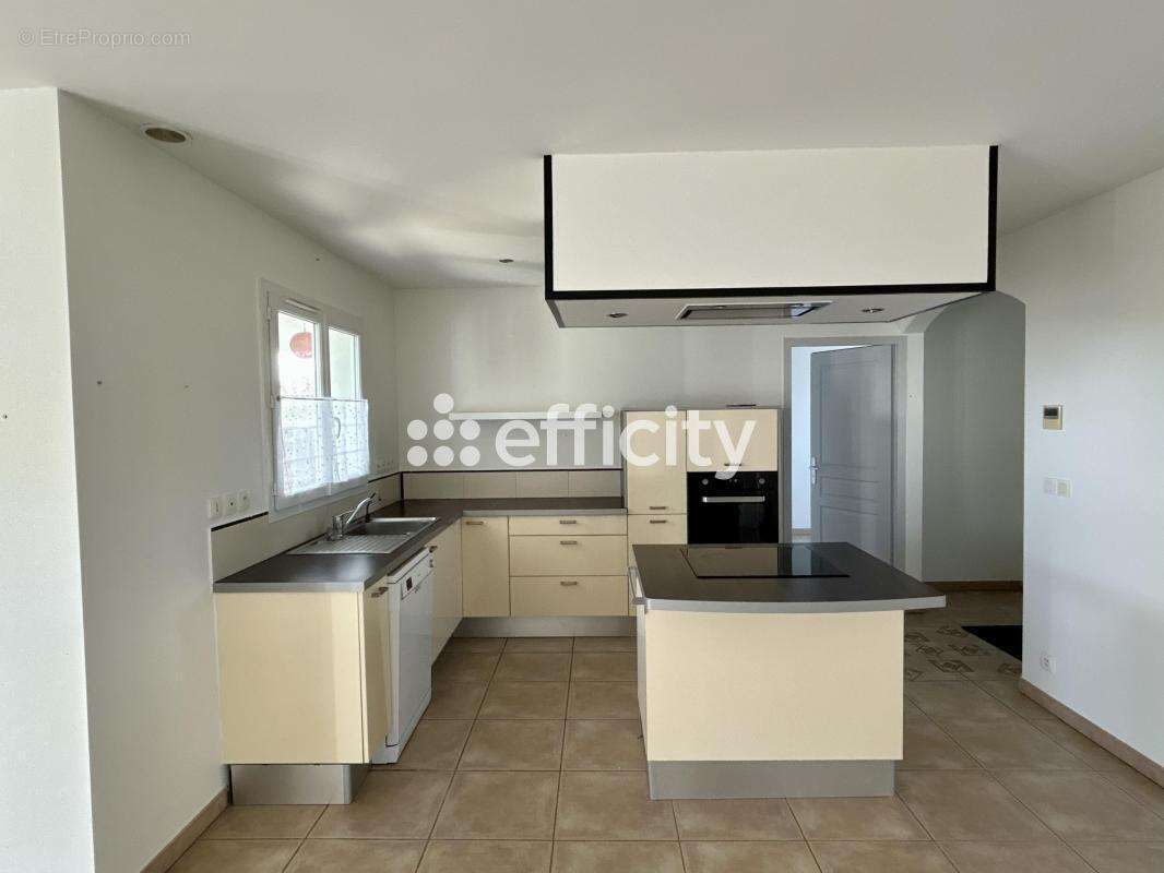 Maison à NIEULLE-SUR-SEUDRE