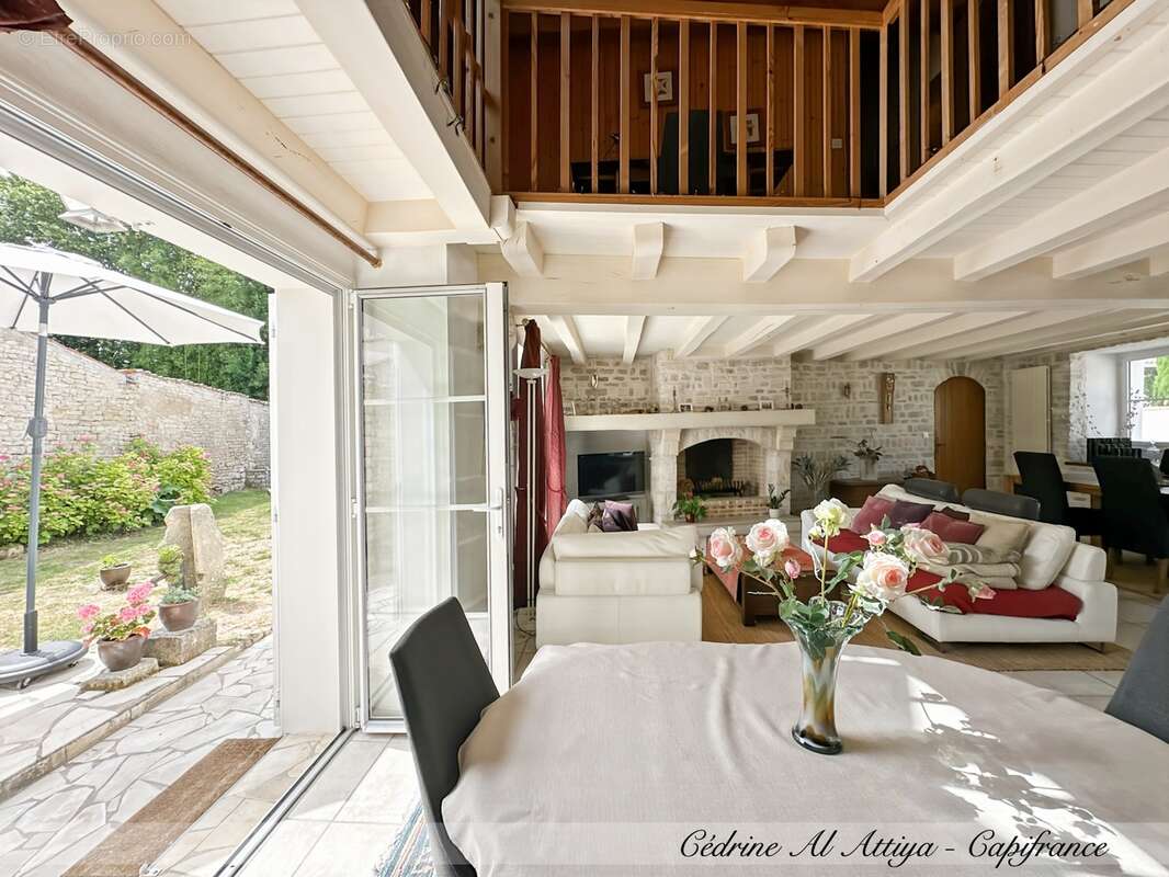 Propriété à vendre 318m2 habitables, 11 pièces, 7 chambres, parcelle de 1700m2 environ, jardin, garage, piscine, dépendances - photo 12