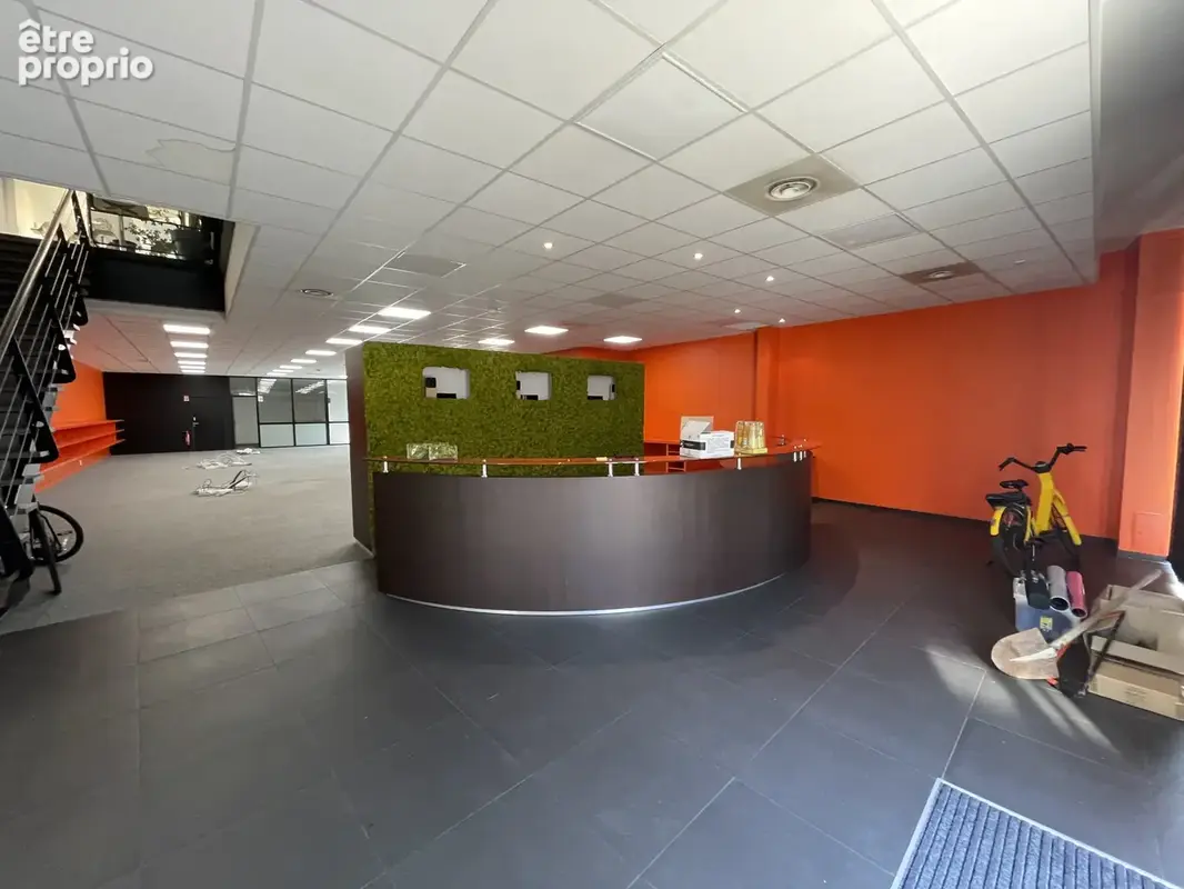 Photo Commerce à Niort au prix de 715 000€