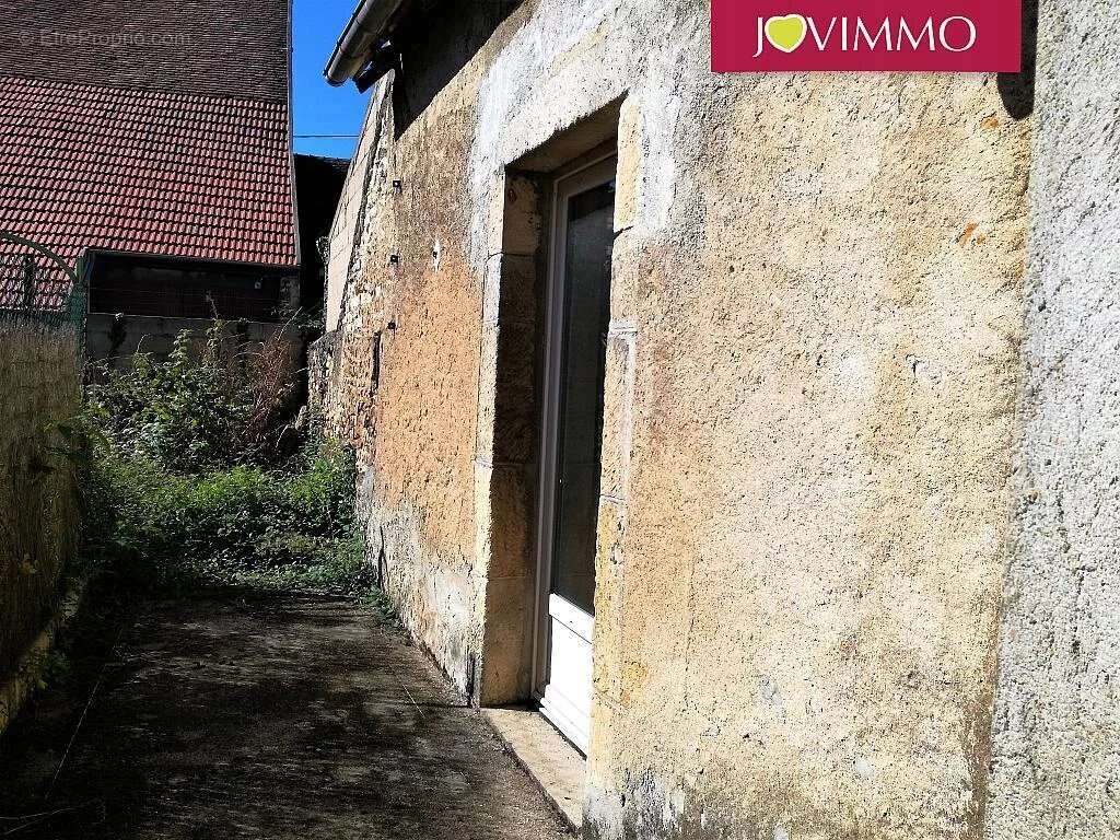 Maison à SAINT-AMAND-MONTROND