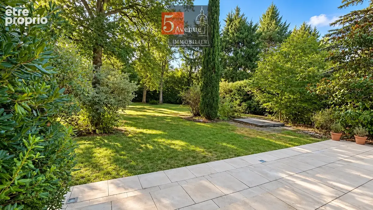 Maison située dans le domaine du lys de 245m2 3000m2 de terrain - photo 17